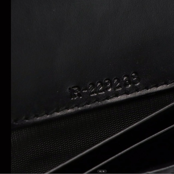 Salvatore Ferragamo Authentic Gancini Continental Black leather Wallet - Picture 6 of 8